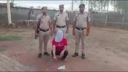 चरखी दादरी: सीआईए स्टाफ चरखी दादरी पुलिस ने अवैध हथियार के साथ युवक को पकड़ा, 1 रिवाल्वर व 8 कारतूस बरामद