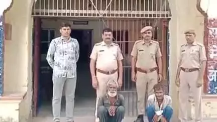 पीपलदा: इटावा पुलिस ने कस्बे के इलेक्ट्रॉनिक शोरूम में हुई नकबजनी का पर्दाफाश, 2 आरोपी गिरफ्तार और माल बरामद