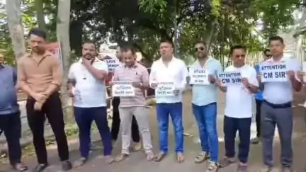 শিৱসাগৰ: ঐতিহাসিক দিখৌ নদীৰ ওপৰত থকা কপিকল যুক্ত দলং সংৰক্ষণৰ দাবীত দল সংগঠনৰ প্ৰতিবাদ