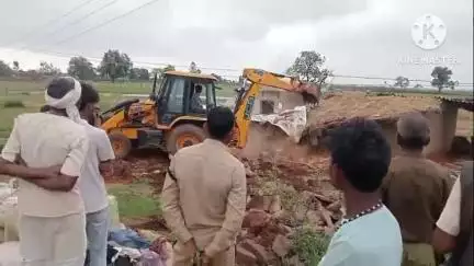 शाहनगर: गजंदा में अतिक्रमण पर प्रशासन की सख़्त कार्रवाई