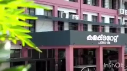 കോഴഞ്ചേരി: മുഖ്യ തെരഞ്ഞെടുപ്പ് ഓഫീസർ കളക്ടറേറ്റിലെ ഇലക്ഷൻ വെയർഹൗസിൽ പരിശോധന നടത്തി