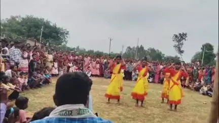 हुल क्रांति दिवस पर गाण्डेय प्रखंड के कुंडलवादह पंचायत में युवाओं ने किया कार्यक्रम का आयोजन