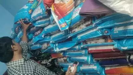 అదిలాబాద్ అర్బన్: రేషన్ బియ్యాన్ని అక్రమంగా విక్రయిస్తున్న ఇద్దరు వ్యాపారస్తులను అరెస్టు చేసి రిమాండ్ కు తరలింపు : నార్నూర్ సీఐ ప్రభాకర్