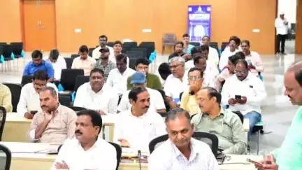 మెదక్: ప్రజావాణి కార్యక్రమంలో 97 దరఖాస్తులు స్వీకరణ, ప్రజా సమస్యలను తప్పనిసరిగా పరిష్కరించాలని జిల్లా కలెక్టర్ రాహుల్ రాజ్ ఆదేశం