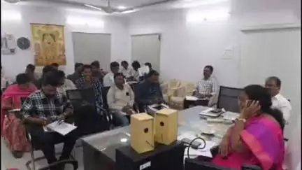 భీమిలి: జోన్-2 కార్యాలయంలో పీజీఆర్ఎస్ ప్రజా ఫిర్యాదుల కార్యక్రమంలో 18 ఫిర్యాదులు వచ్చినట్లు జోన్-2 కమిషనర్ కనకమహాలక్ష్మి వెల్లడి