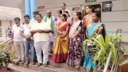 ಲಕ್ಷ್ಮೇಶ್ವರ: ಅನುದಾನ ಹಂಚಿಕೆಯಲ್ಲಿ ತಾರತಮ್ಯ ಬಿಜೆಪಿ ಸದಸ್ಯರಿಂದ ಪಟ್ಟಣದಲ್ಲಿ ಉಗ್ರ ಹೋರಾಟದ ಎಚ್ಚರಿಕೆ