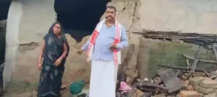 बरकागाँव: बड़कागांव प्रखंड में हाथियों के झुंड का कहर, पांचवें दिन 40 घरों व फसलों को किया नुकसान