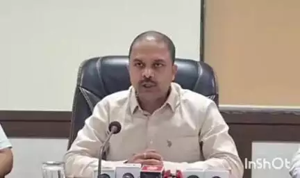 कुडाळ: विविध कार्यक्रमासह वृक्षारोपणाने सिंधुदुर्ग जिल्हा बँकेचा वर्धापन दिन साजरा करणार : अध्यक्ष मनीष दळवी