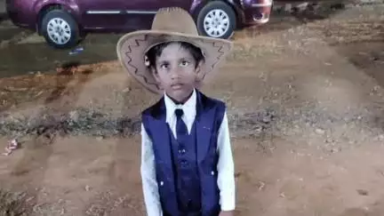 சிங்கம்புனரி: ஜெஸ்ரில் CBSC பள்ளியில் 2ம் வகுப்பு மாணவன் மர்மமான முறையில் உயிரிழப்பு 
" உறவினர்கள் பொதுமக்கள் திடீர் சாலை மறியல்"