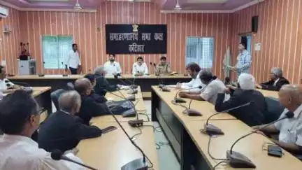 आज दिनांक-30.06.25 को जिला पदाधिकारी एवं पुलिस अधीक्षक, कटिहार की अध्यक्षता में अभियोजन से संबंधित कार्यों की समीक्षात्मक बैठक आयोजित की गई।