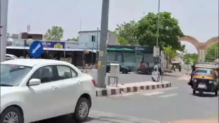 પાળીયાદમાં વિહળ મેડિકલ પાસેથી મોટરસાયકલ ની ચોરી થતા અજાણ્યા ઈસમ વિરૂધ્ધ પોલીસ ફરિયાદ નોંધાઈ