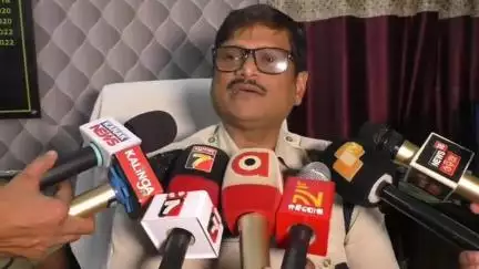 କଣ୍ଟାବାଞ୍ଜି: ଡୁମେରଚୁଆଁ ଗାଁରେ ଯୁବକ ଙ୍କୁ ହତ୍ୟା ଘଟଣା,ପ୍ରେମ ପାଇଁ ହତ୍ୟାକାଣ୍ଡ ହୋଇଥିବା ସାମ୍ବାଦିକ ସମ୍ମିଳନୀରେ ପ୍ରତିକ୍ରିୟା ରଖିଲେ ଆଡ଼ିସନାଲ ଏସପି