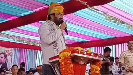 मेड़ता: रिया बड़ी में बजरी खनन लीजों को निरस्त कराने के लिए चल रहे जन आंदोलन में नागौर सांसद हनुमान बेनीवाल पहुंचे