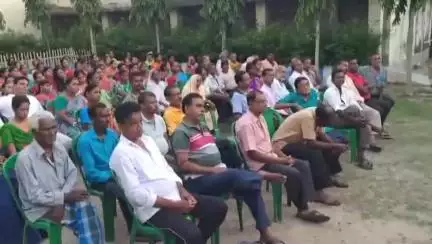 মুর্শিদাবাদ জিয়াগঞ্জ: ২১ জুলাই শহীদ দিবসের প্রস্তুতিতে দেবীপুরে তৃণমূলের সভা — নির্বাচনের লক্ষ্যে শপথগ্রহণ