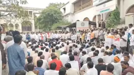 హిమాయత్ నగర్: 28 మంది వీఆర్ఏల వారసులు ఆత్మహత్యలు చేసుకున్నారు : రాజ్యసభ సభ్యుడు ఆర్. కృష్ణయ్య