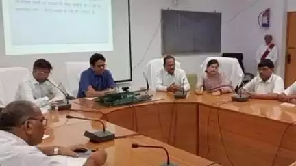 गोपद बनास: सीधी जिले में जिला बाल कल्याण एवं संरक्षण समिति की बैठक कलेक्ट्रेट संभाग में आयोजित