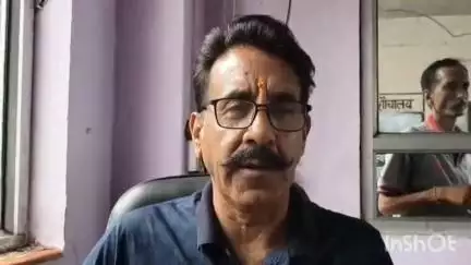 अल्मोड़ा: दीपेश चंद्र जोशी, जिलाध्यक्ष ट्रांसपोर्ट यूनियन ने बताया, क्वारब से राशन और सब्जियां अल्मोड़ा ला रहे वाहनों को मिले प्रवेश