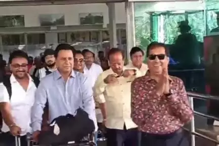 नामकुम: रांची एयरपोर्ट पर वियतनाम से लौटे झारखंड चैंबर के 21 सदस्यीय प्रतिनिधिमंडल का स्वागत किया गया