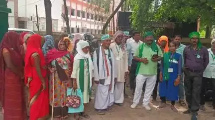 उन्नाव: सरदारखेड़ा गांव मे बन रहे गंगा एक्सप्रेसवे का अण्डरपास न बनने पर किसान संगठन नें अतिरिक्त SDM को दिया ज्ञापन #jansamasya