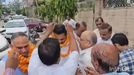 सोनीपत: मिशन चौक से टीकाराम कॉलेज तक सड़क की होगी मरम्मत, विधायक और मेयर ने किया शुभारंभ
