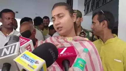 समस्तीपुर: समाहरणालय के सभागार में दिशा की बैठक समाप्त, सांसद ने दी पूरी जानकारी