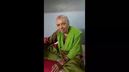 सुंदर नगर: सिविल अस्पताल सुंदरनगर में 5 दिनों से भर्ती बुजुर्ग की देखभाल के लिए कोई परिवारजन नहीं, हाल जानने पहुंचे प्रकाश बंसल