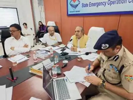 जसपुर: आपदा प्रबंधन दर्जा राज्य मंत्री ने देहरादून में आपदा प्रबंधन विभाग के अधिकारियों के साथ की बैठक