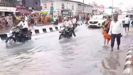 बारिश में खुली विकास की पोल, तेज नारायण पांडे पवन ने भाजपा सरकार पर किया बड़ा हमला