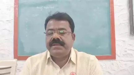 पंढरपूर: मराठीबरोबरच हिंदी आणि इंग्रजी भाषेचे प्रत्येकाने समर्थन करावे : रयत क्रांती पक्ष प्रदेशाध्यक्ष सुहास पाटील