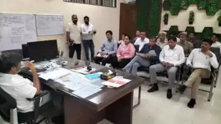 पलवल: ज़िले को मादक पदार्थों से मुक्ति दिलाने के लिए सकारात्मक व प्रभावी कदम उठाएं: एडीसी