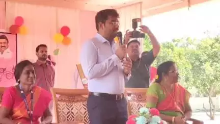 திண்டுக்கல் கிழக்கு: எம்.வி.எம். அரசு மகளிர் கலைக் கல்லூரியில், முதலாம் ஆண்டு மாணவிகளுக்கான ஒரு வார அறிமுகப் பயிற்சி முகாமை மாவட்ட ஆட்சியர் தொடங்கி வைத்தார்