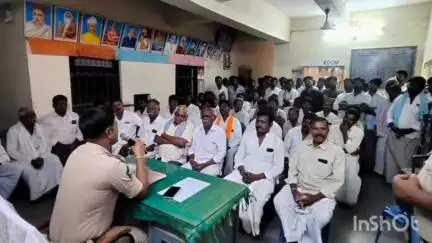 ఆలూరు: రాబోయే మొహరం వేడుకలను ప్రశాంతత వాతావరణంలో జరుపుకోవాలి: సిఐ రవిశంకర్ రెడ్డి