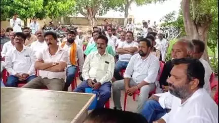 हुसैनगंज: हुसैनगंज थाना परिसर में मोहर्रम पर्व को लेकर शांति समिति की बैठक आयोजित की गई