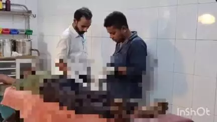 हाजीपुर: हाजीपुर के राम प्रसाद चौक पर ग्राइंडर मशीन से हाथ कटने से मजदूर घायल, अस्पताल में भर्ती