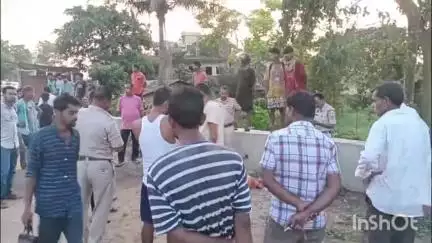 গুৱাহাটী: পানীখাইটিত এটা অচিনাক্ত মৃতদেহ উদ্ধাৰ,পানীখাইটি আৰক্ষী চকীৰ অন্তৰ্গত ৰেল লাইনৰ সমীপৰ মূল পথত উদ্ধাৰ কৰা হৈছে মৃতদেহটো