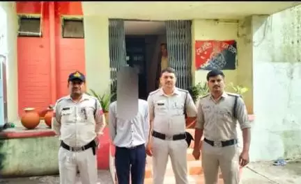 चुरहट: चुरहट पुलिस ने चोरी के मामले का किया सफल खुलासा, आरोपी गिरफ्तार, सामान बरामद