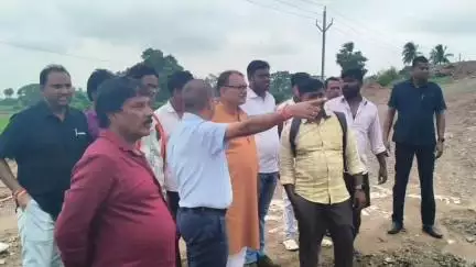 ବଡଚଣା: ରସୁଲପୁର ବ୍ଲକ ୧୦ ଗୋଟି ପଞ୍ଚାୟତ ବାସିଙ୍କ ମୂଳାପାଳ ଛକରୁ କୁଆଖିଆ ବଜାରକୁ ଯାତାୟାତ ରାସ୍ତା ଅନୁଧ୍ୟାନ କଲେ ଯାଜପୁର ସାଂସଦ