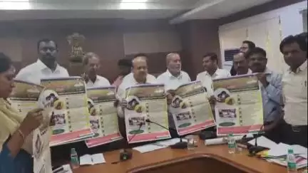 ಕೊಪ್ಪಳ: ಬೆಳೆ ಸಮೀಕ್ಷೆ ಉತ್ಸವ 2025-26ನೇ ಸಾಲಿನ ಕರ್ನಾಟಕ ರೈತ ಸುರಕ್ಷಾ ಪ್ರಧಾನ ಮಂತ್ರಿ ಫಸಲ ಬೀಮಾ ಯೋಜನೆಗಳ ಕರಪತ್ರಗಳ ನಗರದಲ್ಲಿ ಶಾಸಕರಿಂದ ಬಿಡುಗಡೆ