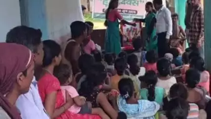 जामा: विकास भारती बिशनपुर एवं नाबार्ड के बाड़ी प्रोजेक्ट के तत्वाधान में महेशपुर गांव में हूल दिवस मनाया गया