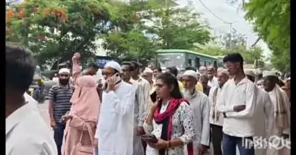 लातूर: अपंग हक्क स्वाभिमानी प्रतिष्ठानचा विविध मागण्यासाठी दिव्यांग,,विधवा महिलांचा जिल्हाधिकारी कार्यालयावर धडकला मोर्चा