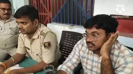 गोरौल: मोहर्रम को लेकर गोरौल थाना परिसर में शांति समिति की बैठक आयोजित