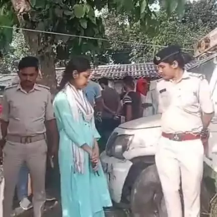 जलई ओ०पी० अंतर्गत दंडाधिकारी एवं पुलिस पदाधिकारी की उपस्थिति में थाना में अंकित 01 कांड में जप्त कुल-1188 ली० विदेशी शराब का विधिवत विनष्टीकरण किया गया ।