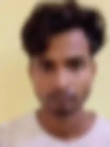 হিঙ্গলগঞ্জ: নাবালিকা অপহরণের ঘটনায় হিঙ্গলগঞ্জ এলাকা থেকে প্রতিবেশী এক যুবককে আটক করল হিঙ্গলগঞ্জ থানার পুলিশ