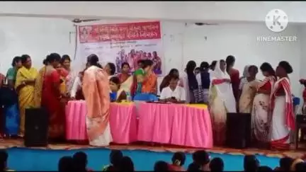 পুরুলিয়া ২: বোঙ্গাবাড়ি কমিউনিটি হলে আয়োজিত পার্বতী শিব সংঘ মহিলা প্রাথমিক বহুমুখী সমবায় সমিতির সাধারণ সভা