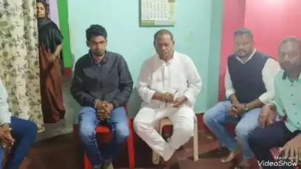 ପଟ୍ଟାଙ୍ଗୀ: ପୁକାଲି ଗ୍ରାମରେ ଜଣେ ବ୍ୟକ୍ତିଙ୍କ ଦେହାନ୍ତ ଖବର ଶୁଣି ଶେଷ ଦର୍ଶନ କଲେ ପଟ୍ଟାଙ୍ଗି ବିଧାୟକ