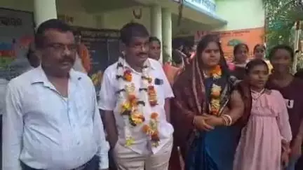 ଆନନ୍ଦପୁର: ସରମଙ୍ଗା ପ୍ରାଥମିକ ବିଦ୍ୟାଳୟରେ ପ୍ରଧାନ ଶିକ୍ଷକଙ୍କୁ ଅବସର ସମ୍ବର୍ଦ୍ଧନା, ଯୋଗଦେଲେ ବିଧାୟକ, ବିଡ଼ିଓ