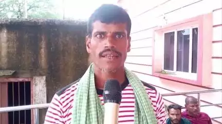 ଭଦ୍ରକ ଗ୍ରାମାଞ୍ଚଳ: ତଳକାଁପଡା ରାଜନୈତିକ ବିବାଦ ଉଗ୍ରରୂପ ନେଉଛି। ଥାନା ରେ ଦ୍ବାରସ୍ଥ ହେଲେ ନିର୍ଯ୍ୟାତିତ। ମତପ୍ରକାଶ କରିଛନ୍ତି ଶରତ ମଲ୍ଲିକ।