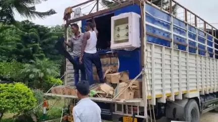 जलालगढ़: गोढ़ी टोला के समीप एनएच 27 झाजी चौक पर जलालगढ़ पुलिस ने 7392 लीटर विदेशी शराब की बड़ी खेप को किया ज़ब्त