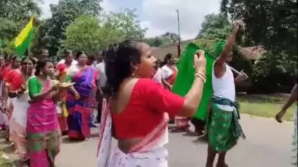 বিনপুর ২: ভালকাচুয়া,বীরগেড়িয়া,মেদিনী তে হুল দিবস পালন, উপস্থিত বিনপুর‌‌‌ ২ পঞ্চায়েত সমিতির সভাপতি