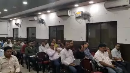 ଅନୁଗୋଳ: ବଅଁରପାଳ ବ୍ଲକ କାର୍ଯ୍ୟାଳୟ ପରିସରରେ ଜନ ଶୁଣାଣି ଶିବିର ଅନୁଷ୍ଠିତ